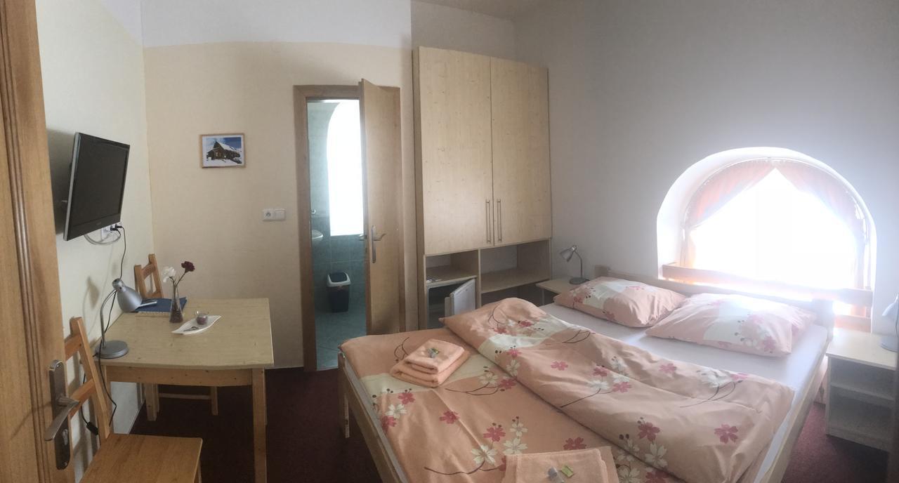 Penzion Pod Zvonem Hynčice pod Sušinou Exterior foto